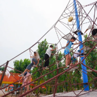 Structure de jeu pyramide d'escalade en corde 3D Ropecube, équipement de parc public en acier pour enfants avec filet d'escalade