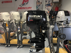 เครื่องยนต์เรือเดินทะเลแบบติดท้ายเรือ 4 จังหวะ 4 สูบ รุ่นใหม่ แรงทรงพลัง ระบายความร้อนด้วยน้ำ ใช้เชื้อเพลิงเบนซิน DF60 AVTL ARI แบบพกพา ใช้ได้กับเรือ - Product Image 3