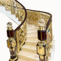 Designs de rampes d'escalier en aluminium métallique couleur laiton pour l'intérieur, rampes d'escalier en fer forgé plaqué or de luxe moderne