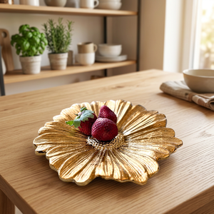 Assiette décorative en métal en forme de fleur, faite à la main, polie, style glamour, pour les fêtes - Product Image 5