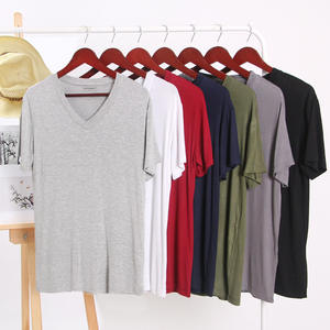 <span class=keywords><strong>T</strong></span>-<span class=keywords><strong>Shirt</strong></span> Casual primaverile <span class=keywords><strong>Moda</strong></span> <span class=keywords><strong>t</strong></span>-<span class=keywords><strong>Shirt</strong></span> da uomo tinta unita con scollo a V camicia Base da uomo - Product Image 1