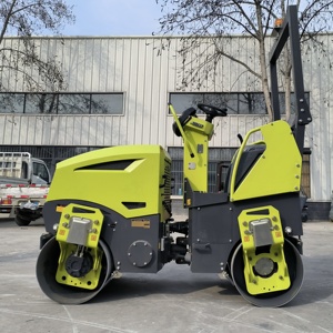 Mini <span class=keywords><strong>Rodillo</strong></span> Compactador de 2 Toneladas con Motor Diésel Yanmar de 3 Cilindros Refrigerado por Agua, Doble Tracción Hidráulica Completa y Motor Danfoss - Product Image 3
