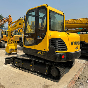 รถขุดไฮดรอลิกแบบล้อตีนตะขาบ Hyundai R60-7 มือสอง น้ำหนักใช้งาน 6 ตัน สีเหลือง ได้รับการรับรองมาตรฐาน ISO CE พร้อมแบริ่ง เกียร์ เครื่องยนต์ มอเตอร์ ปั๊ม PLC - Product Image 2