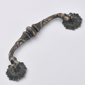 Poignée de meuble en bronze style chinois, tirette de tiroir 124 mm, quincaillerie décorative durable en alliage de zinc pour armoire - Product Image 3