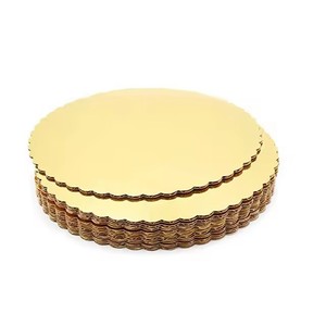 Plateaux jetables en carton ondulé laminé doré, ronds et festonnés, pour pizzas, desserts, pâtisseries et aliments - Product Image 5