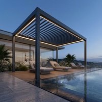 Pergola à lames en acier en promotion, toit réglable manuellement, drainage intégré, haute résistance au vent, idéale pour terrasse de villa