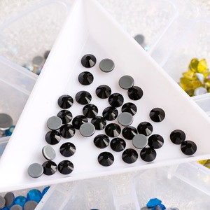 Hierro en el diamante de imitación ss16 Jet de cristal negro Hotfix piedras - Product Image 2