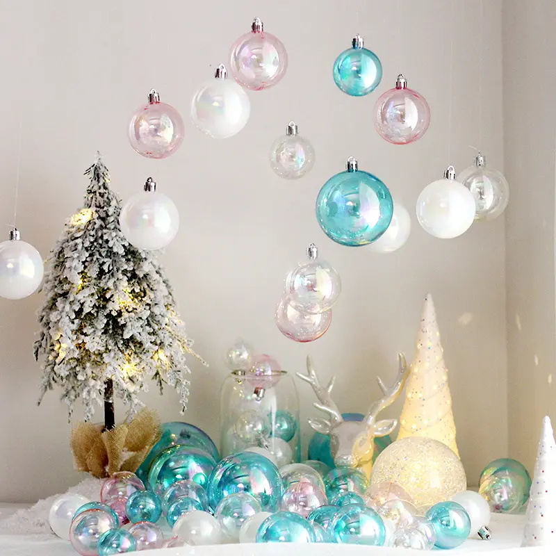 Bolas de decoración de Navidad de nuevo diseño, adornos de bolas de plástico transparente, colgantes de árbol de Navidad inastillables transparentes, bola colgante