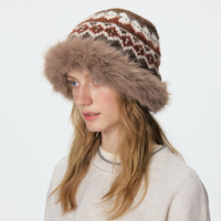 Chapeau bob d'hiver en tricot Fair Isle pour femme avec bordure en fausse fourrure, style vintage nordique, chaud et fourré, protection des oreilles contre le froid