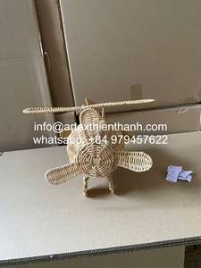 Vente en gros du Vietnam de voiture de bébé en rotin naturel fait main jouet éducatif écologique design attrayant cadeau durable pour bébé - Product Image 5