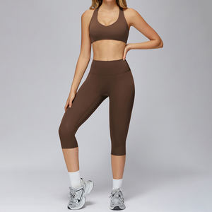 بيع بالجملة شورت رياضي لراكبي الدراجات خصر من YIYI للنساء مجموعة حمالة صدر خلفية جميلة 3 طقم يوجا للفتيات لياقة بدنية عالية للسيدات - Product Image 2