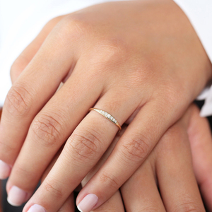 Anello di Fidanzamento in Oro Massiccio 9k/10k/14k/18k con Diamanti Certificati IGI MaiYi Gia, Fede Nuziale Eterna per Donne - Product Image 3