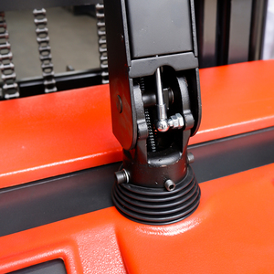 Fabricants de transpalettes électriques : transpalette électrique à conducteur debout avec batterie lithium-ion pour une autonomie longue durée et un fonctionnement fiable - Product Image 5