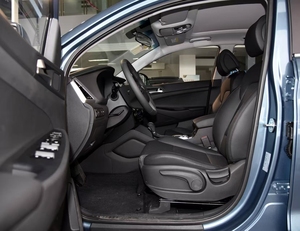 <span class=keywords><strong>Hyundai</strong></span> <span class=keywords><strong>Tucson</strong></span> <span class=keywords><strong>2015</strong></span> 2.0L Automático 2WD Versión Smart, Auto Usado, Auto Económico - Product Image 5