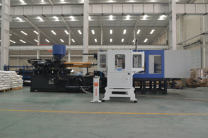 Máquina de moldeo por inyección, cesta de plástico de transporte, 650 toneladas - Product Image 4