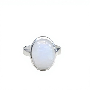 Bague en argent sterling 925 avec pierre de lune ovale cabochon, gemme à reflets bleus, bijoux en gros JAIPUR SILVER - Product Image 1