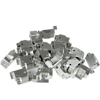 Boîtier en aluminium anodisé et acier inoxydable usiné CNC avec électroérosion à fil pour boîtiers électroniques et équipements de contrôle