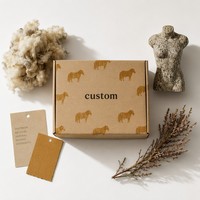 Boîte cadeau en kraft personnalisée avec papier d'emballage, logo personnalisé, boîte d'emballage en carton ondulé pour coffret cadeau souvenir