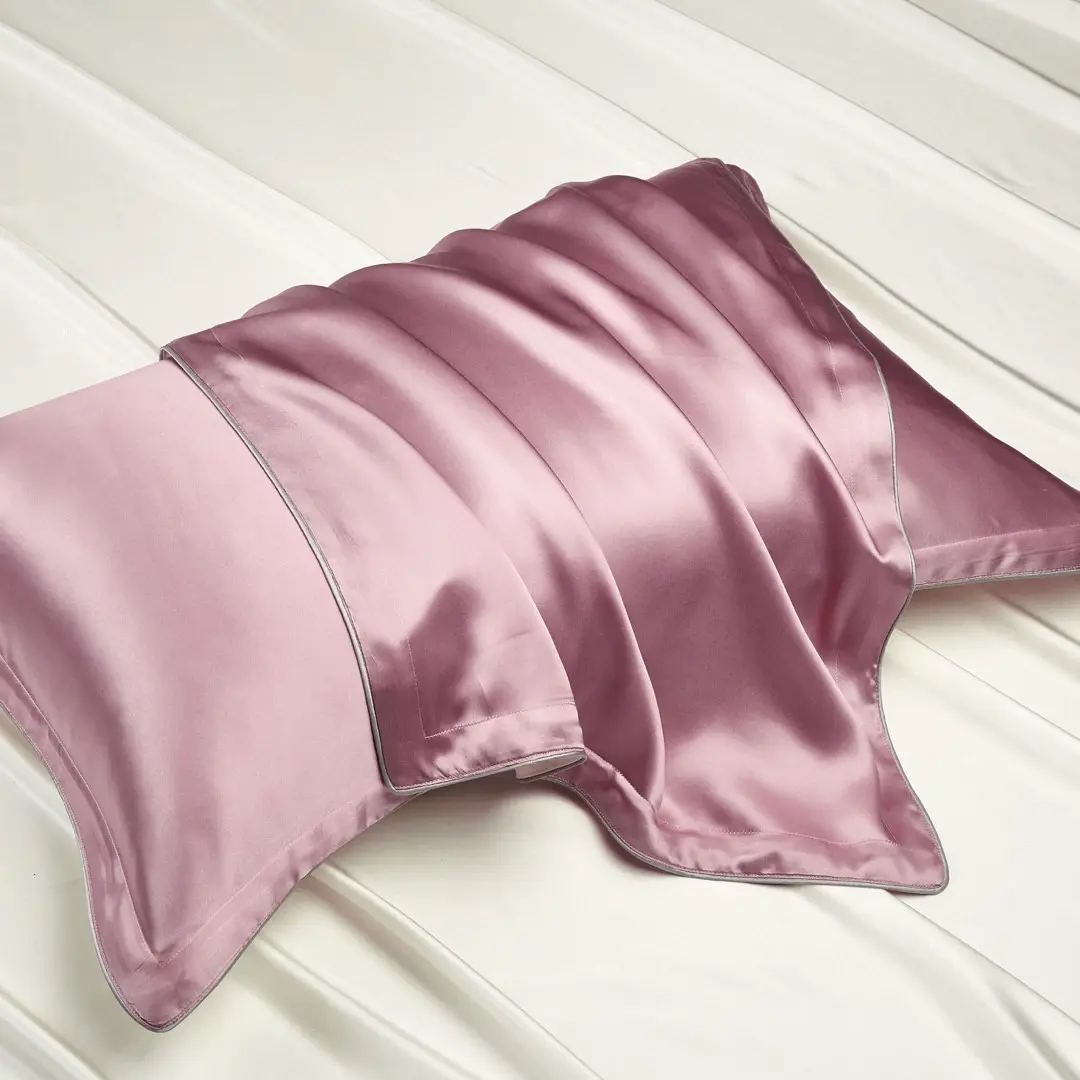 Simple cool bedding solid color mulberry silk bean paste color pillow cases wholesaler