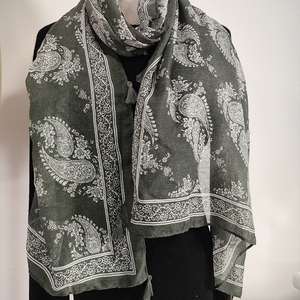 Écharpe personnalisée en forme de pompon en rayonne légère cousue à la main Hijab musulman Style ethnique Paisley - Product Image 6