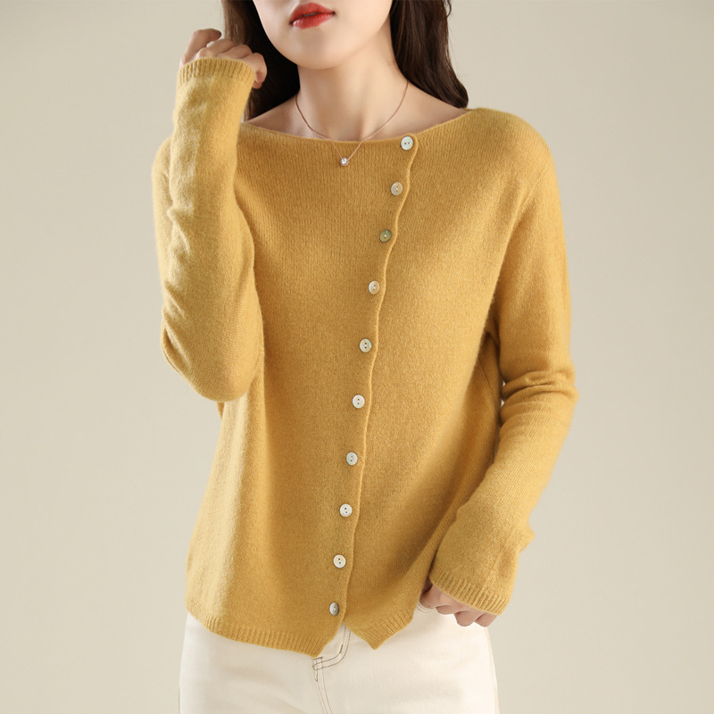 Maple leaf yellow