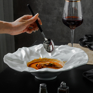 Vente en gros <span class=keywords><strong>de</strong></span> vaisselle style japonais pour restaurants Pâtes italiennes à disque profond <span class=keywords><strong>Chapeau</strong></span> <span class=keywords><strong>de</strong></span> <span class=keywords><strong>paille</strong></span> Nourriture occidentale Assiette en céramique - Product Image 6