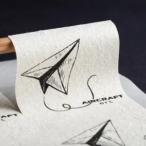 Logo personalizzato all'ingrosso testurizzato carta stampa a colori etichette di imballaggio varie forme