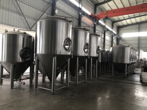 Équipement complet de brasserie : Cuve de fermentation conique à double enveloppe avec couche isolante, <span class=keywords><strong>pompe</strong></span> et moteur pour <span class=keywords><strong>la</strong></span> transformation de l'alcool - Product Image 6