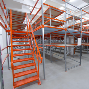 מדף קורות מתכת מודולרי בן 5 שכבות, תואם למדפי מיזאנין, עם שילוב מדרגות לפיתוח חלל אנכי - Product Image 6