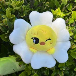 Venta al por mayor de muñecos de peluche Kpop SK Staykids, monederos de peluche Kpop SKZ, estuches para bolígrafos y bolsos. - Product Image 5