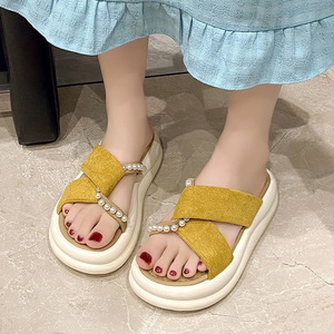 รองเท้าแตะแบบสวมใส่สบายสำหรับชายหาด ดีไซน์ใหม่ ทันสมัย ตกแต่งด้วยมุก เหมาะสำหรับฤดูร้อน ระบายอากาศได้ดี สไตล์เรียบง่าย - Product Image 4
