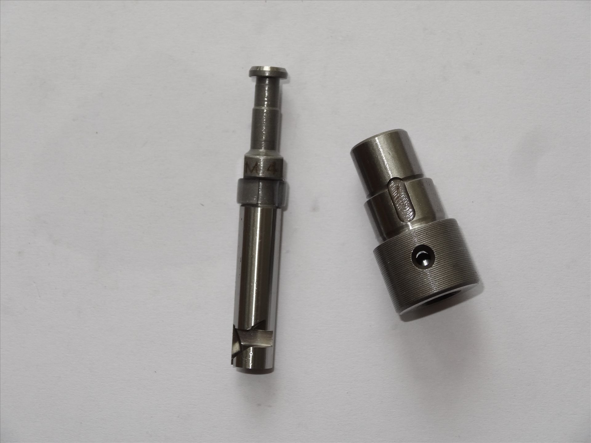 fuel pump barrel and plunger 1360 diesel engine plunger 1360 barrel assembly 1360