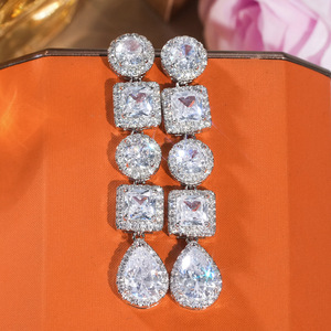 Orecchini Pendenti Geometrici con Zirconi per Donne, Eleganti Gioielli da Cerimonia e Festa - Product Image 2