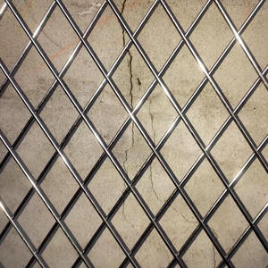 Clôture de jardin Panneau de clôture d'autoroute facile à assembler Clôture en PVC Treillis métallique soudé pour <span class=keywords><strong>cage</strong></span> à oiseaux Filets d'élevage - Product Image 4