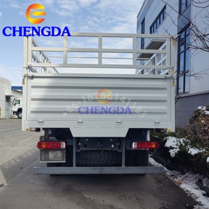 Sinotruk Howo 6x4 10 roues <span class=keywords><strong>d</strong></span>'<span class=keywords><strong>occasion</strong></span> de haute qualité Véhicules utilitaires Clôture bon marché Camions de fret à vendre - Product Image 6