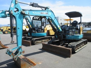 Excavadora Compacta de 3 Toneladas Usada con Pocas Horas de Uso, Origen Japón, con Motor y Bomba - 1 Año de Garantía - Product Image 1