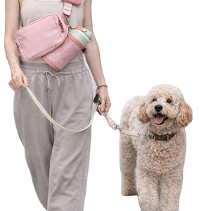Bolsa de Cintura Personalizada de Nailon Impermeable para Pasear Perros, con Dispensador de Bolsas para Excrementos, Porta Botella de Agua y Bolsa para Golosinas - Product Image 1
