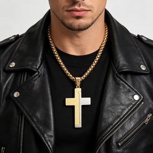 Collier pendentif croix à double couleur et rainures diagonales en acier inoxydable anti-ternissement, bijoux religieux chrétiens de prière style hip-hop - Product Image 6