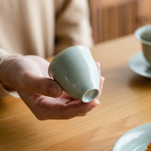 Tazza da tè in ceramica Celadon, - Product Image 2