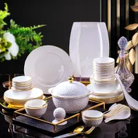 सफेद यूरोपीय Tableware सेट कटोरे प्लेटें थोक सोने Jingdezhen लक्जरी Tableware घरेलू हड्डी चीन Tableware प्लेट सेट