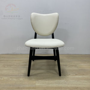 Meubles de maison modernes, chaises à pieds en bois avec revêtement en <span class=keywords><strong>cuir</strong></span> blanc en PVC pour le salon, la salle à manger ou le <span class=keywords><strong>club</strong></span>/les invités. - Product Image 1