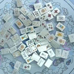 Light Luxury European-style Palace Style Diamond-studded Pearlescent Custom <b>Mahjong</b> Tiles High-value <b>Mahjong</b> <b>Set</b> - Product Image 2