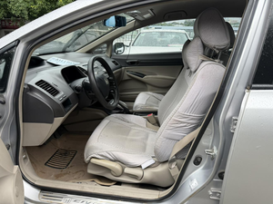 <span class=keywords><strong>Honda</strong></span> <span class=keywords><strong>Civic</strong></span> Gris <span class=keywords><strong>2009</strong></span> en Buen Estado, Automático, de <span class=keywords><strong>Segunda</strong></span> <span class=keywords><strong>Mano</strong></span>, para Exportación - Product Image 5
