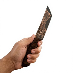 Cuchillo de Hoja Fija de Acero Damasco y Cobre con Mango de Madera, Personalizable, para Caza, Camping y Supervivencia - Product Image 1