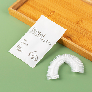 Ensemble d'articles de toilette jetables de luxe en gros pour les séjours à domicile, comprenant une brosse à dents, des chaussons, un peigne, du savon, impression personnalisée - Product Image 2