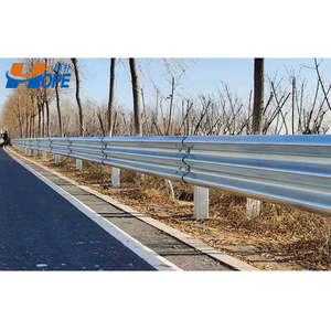 Barrera de tráfico de haz de tres ondas Barrera de choque de seguridad vial AASHTO M180 Q355B Barandilla de carretera - Product Image 6