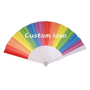 Éventail à main pliable en tissu à côtes en plastique arc-en-ciel avec logo personnalisé en stock Éventail plié Gay Pride pour la décoration Éventail à main en plastique - Product Image 6