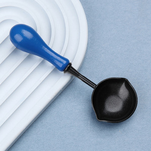Nouveau produit Cuillère <span class=keywords><strong>à</strong></span> fondre <span class=keywords><strong>à</strong></span> la <span class=keywords><strong>cire</strong></span> antiadhésive <span class=keywords><strong>à</strong></span> double bouche Anti Stick Cuillère <span class=keywords><strong>à</strong></span> timbre <span class=keywords><strong>de</strong></span> sceau <span class=keywords><strong>de</strong></span> <span class=keywords><strong>cire</strong></span> facile <span class=keywords><strong>à</strong></span> nettoyer - Product Image 3