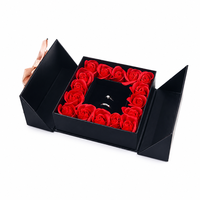 Boîte rigide à double porte avec logo personnalisable, conteneur haut de gamme avec rose éternelle et plateau pour bague, pour la présentation de bijoux