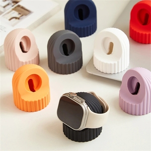 Support de <span class=keywords><strong>chargeur</strong></span> en Silicone vague mignon <span class=keywords><strong>pour</strong></span> <span class=keywords><strong>Apple</strong></span> <span class=keywords><strong>Watch</strong></span> <span class=keywords><strong>Serie</strong></span> 9 8 <span class=keywords><strong>7</strong></span> 6 5 <span class=keywords><strong>pour</strong></span> IWatch 49MM 41mm 44mm Base de support souple de bureau de charge - Product Image 1